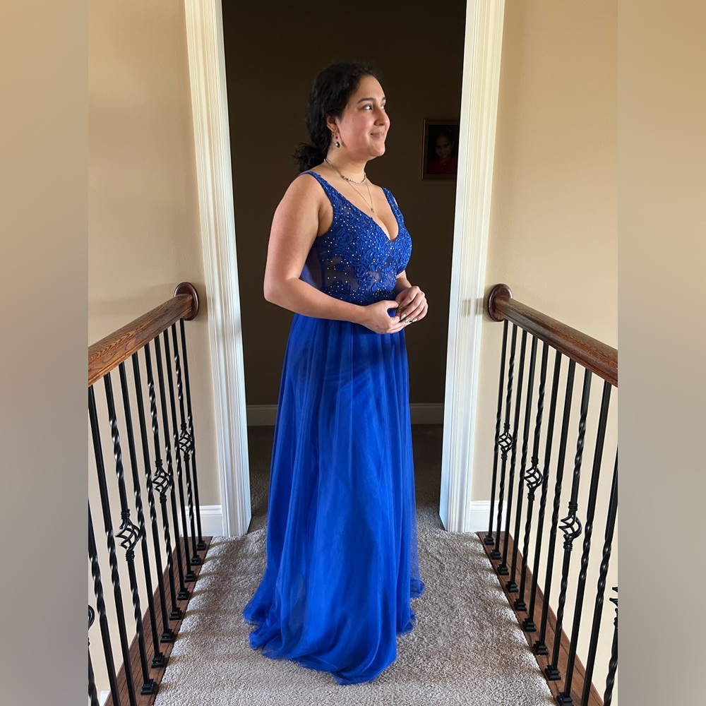 David’s Bridal Blue Prom Dress